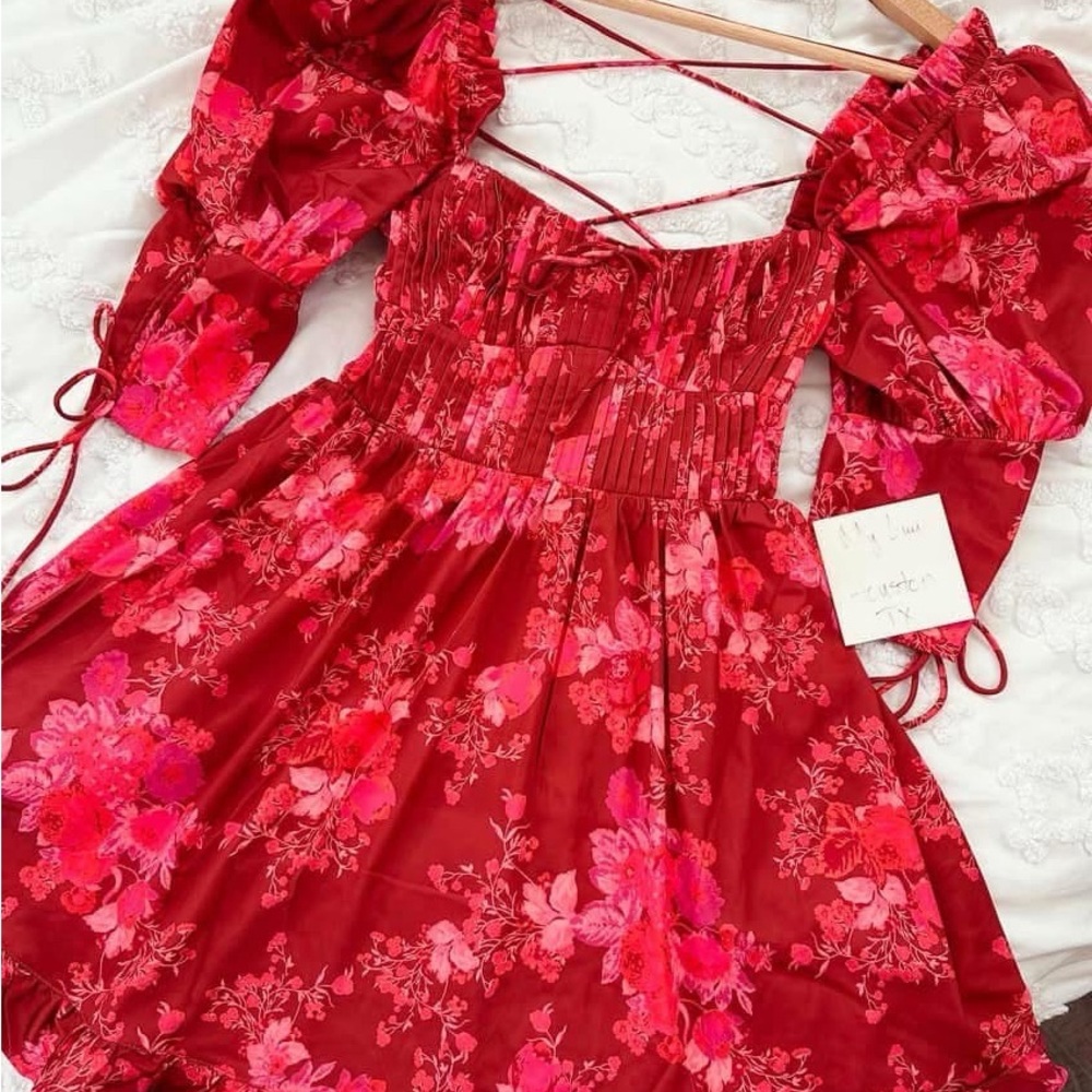 For Love & Lemon . Red Floral Open-Back Dress - Picture 4 of 9